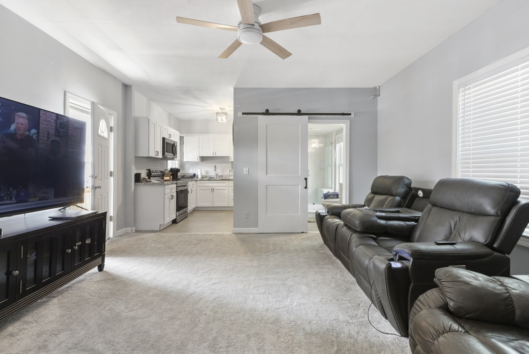 66 School St Property Photo 14