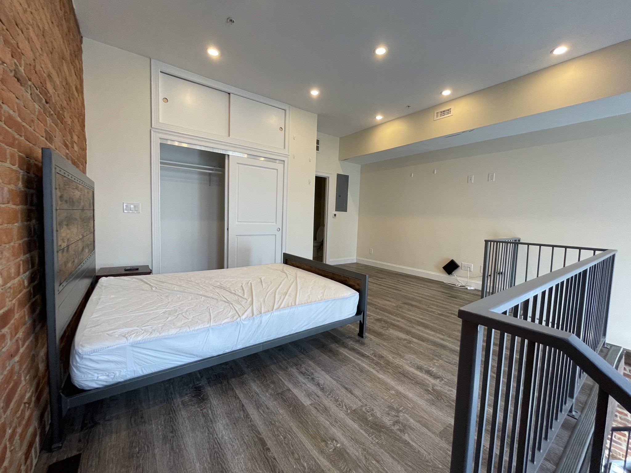 1028 Commonwealth Ave # 102 Property Photo 6