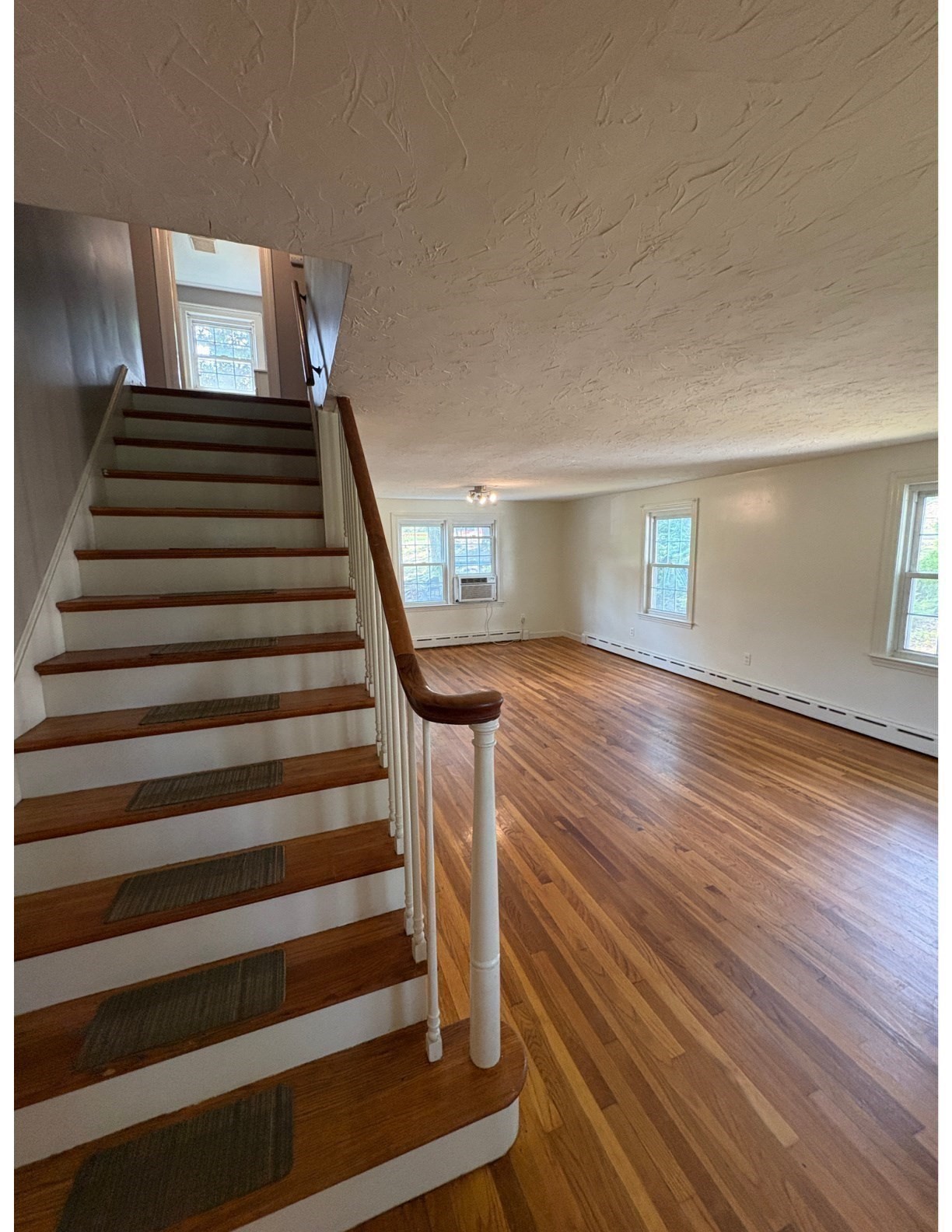 485 Central Street Property Photo 5