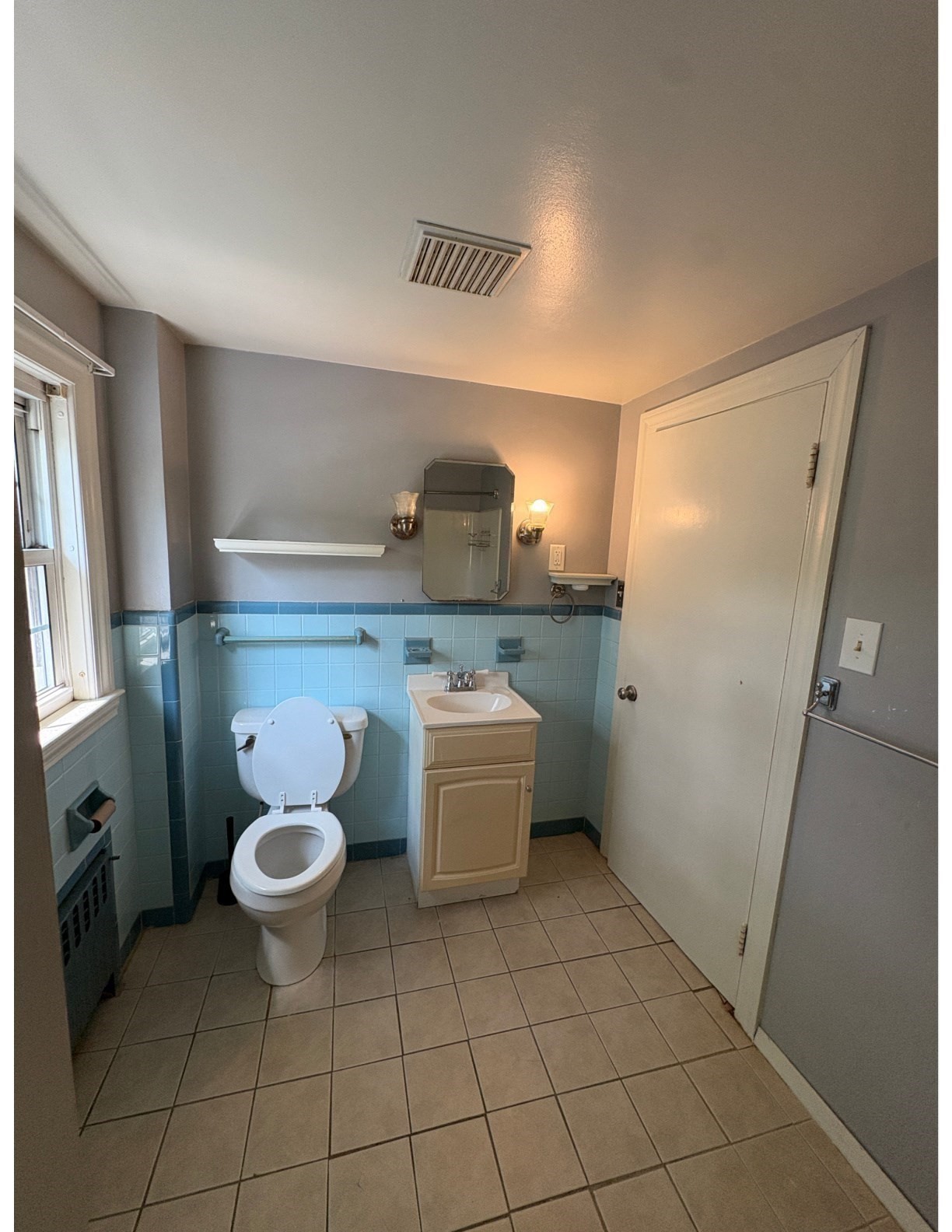 485 Central Street Property Photo 22