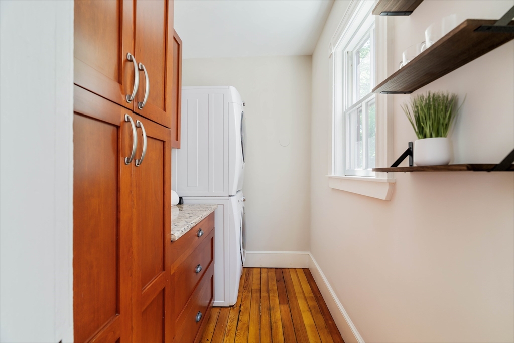 87 Kinnaird St. # 2 Property Photo 15