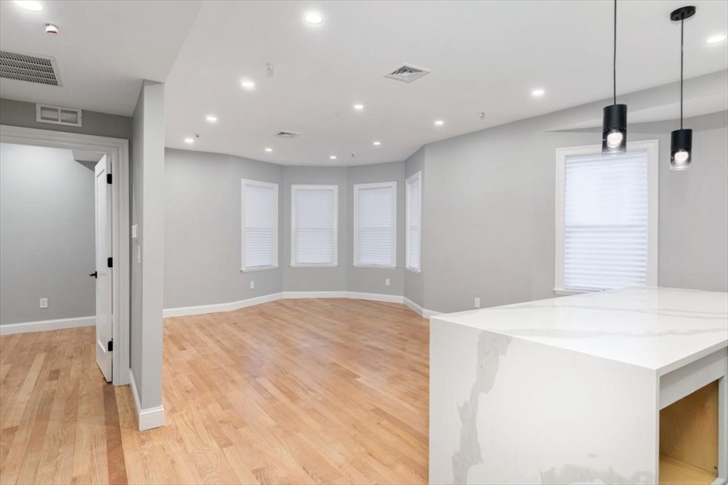 755 Boylston St # 3 Property Photo 8