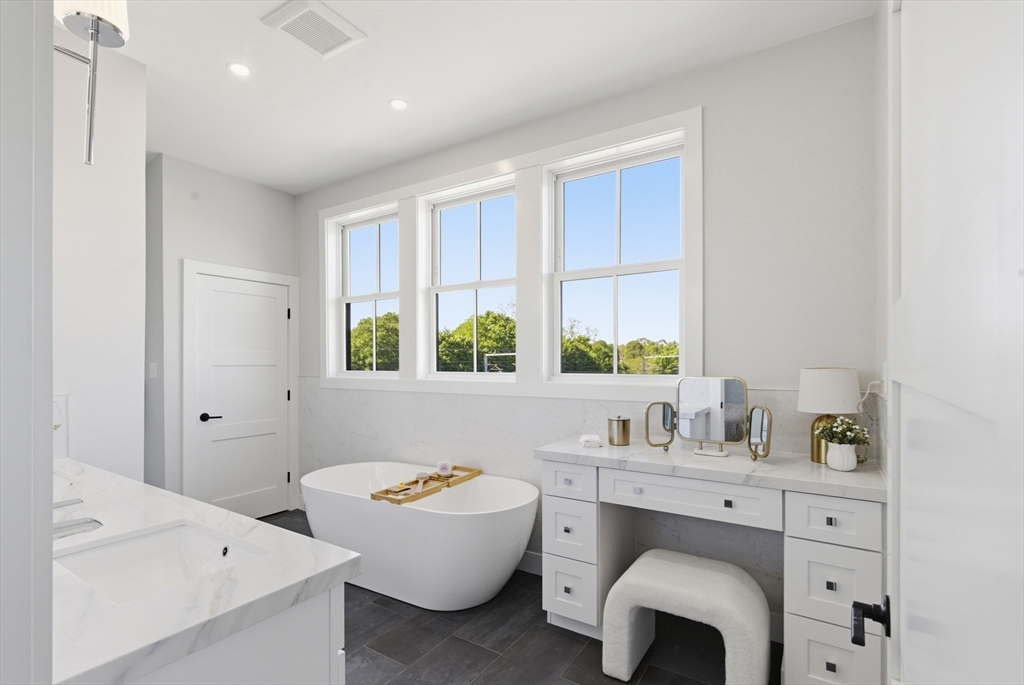 67 Queen St # 4c Property Photo 22