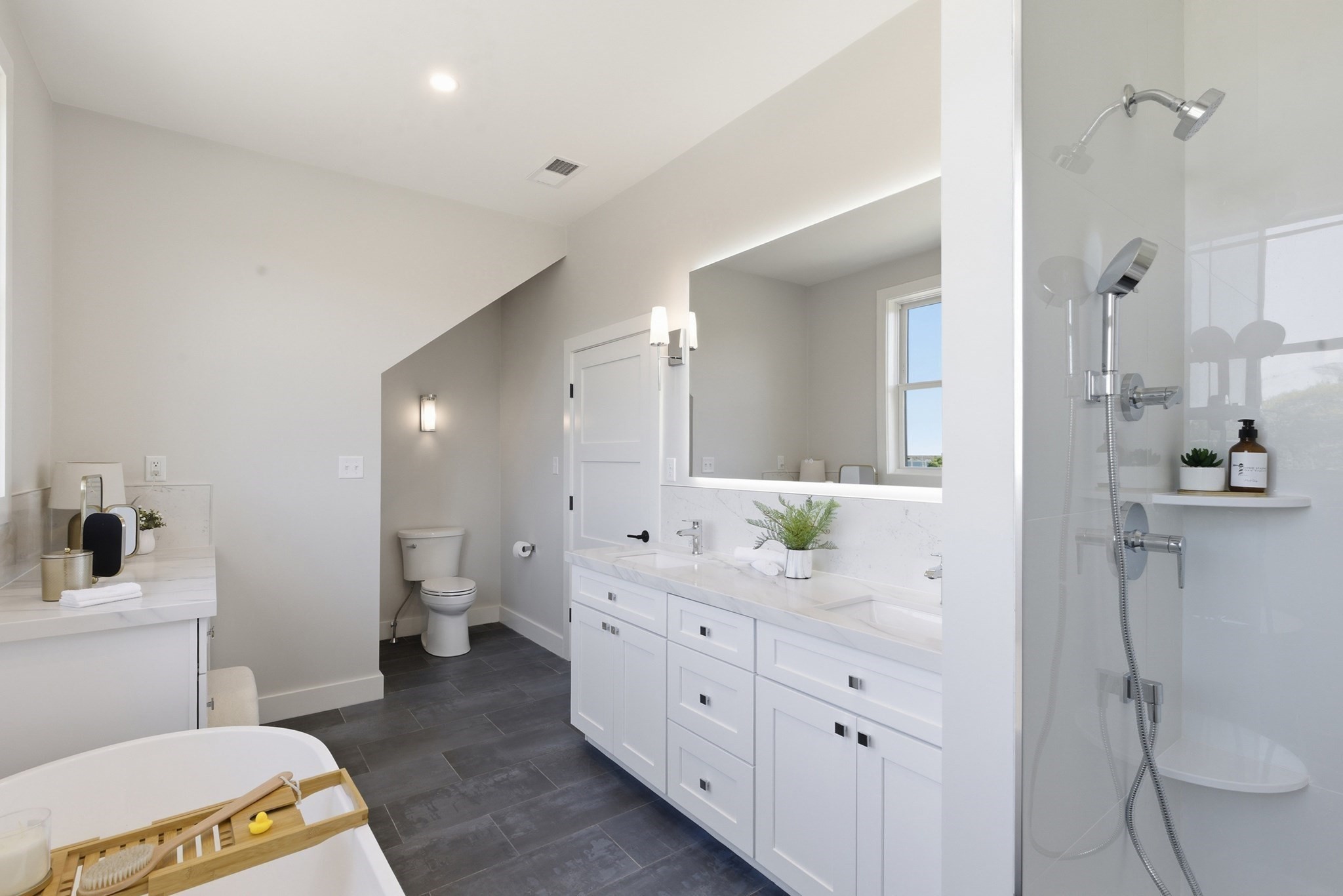 67 Queen St # 4c Property Photo 24