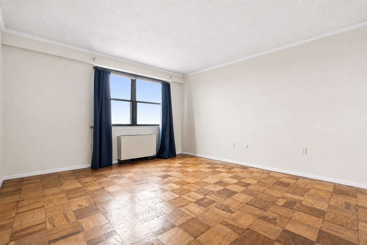 8 Whittier Pl # 21b Property Photo 11