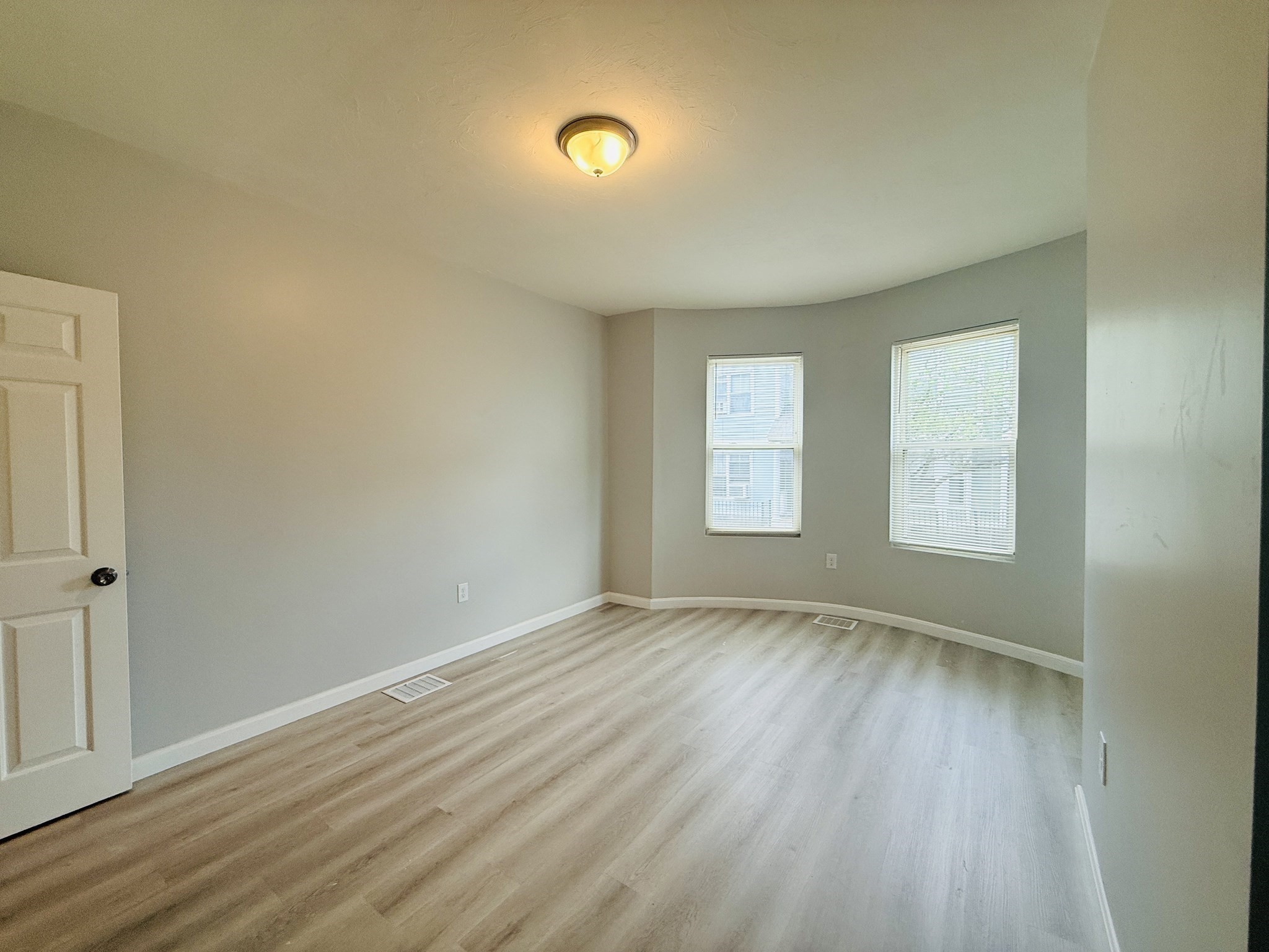 93 Zeigler St # 1 Property Photo 2