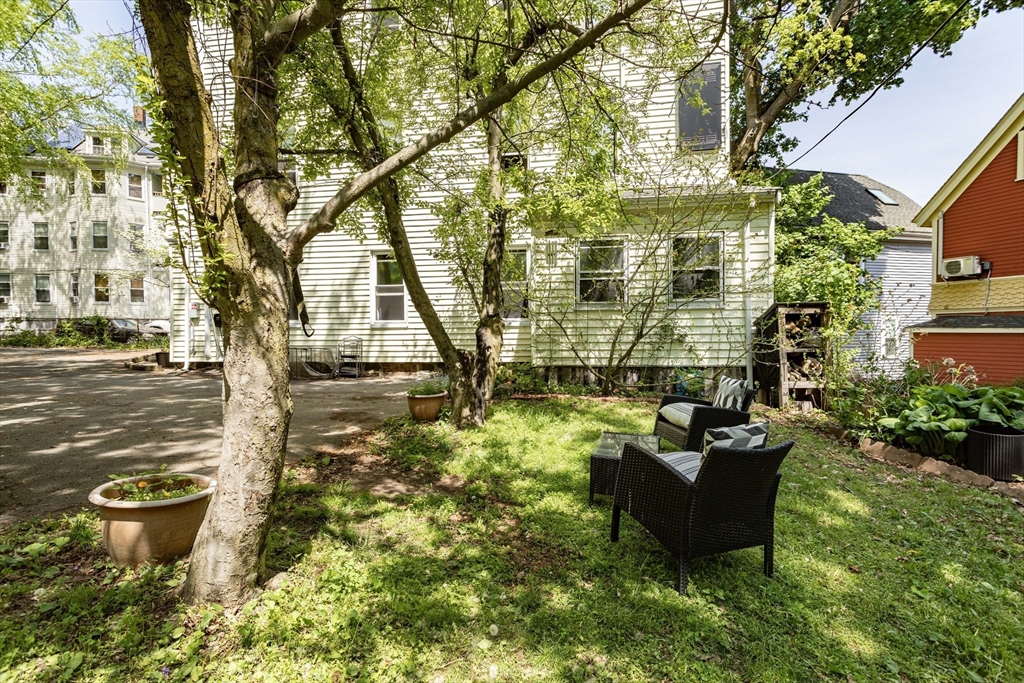 51 Creighton Street # 3 Property Photo 16