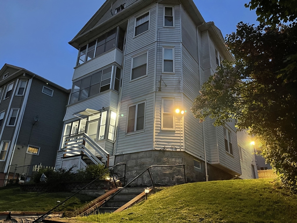 93 Sterling St Property Photo 1