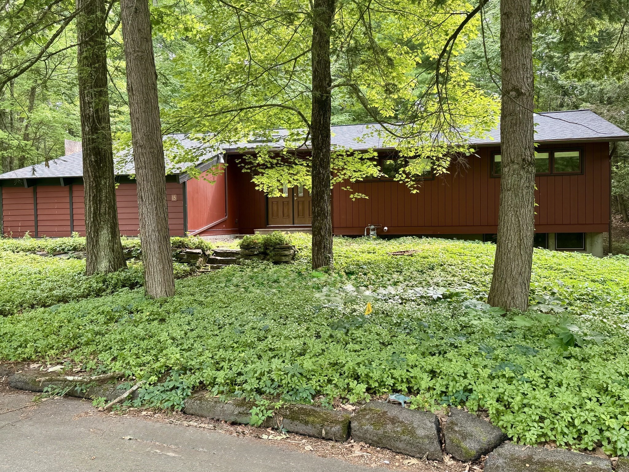 15 Red Fox Ln Property Photo 2