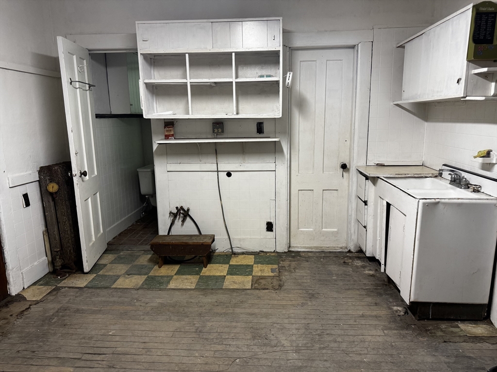 47 Ward Street Property Photo 23