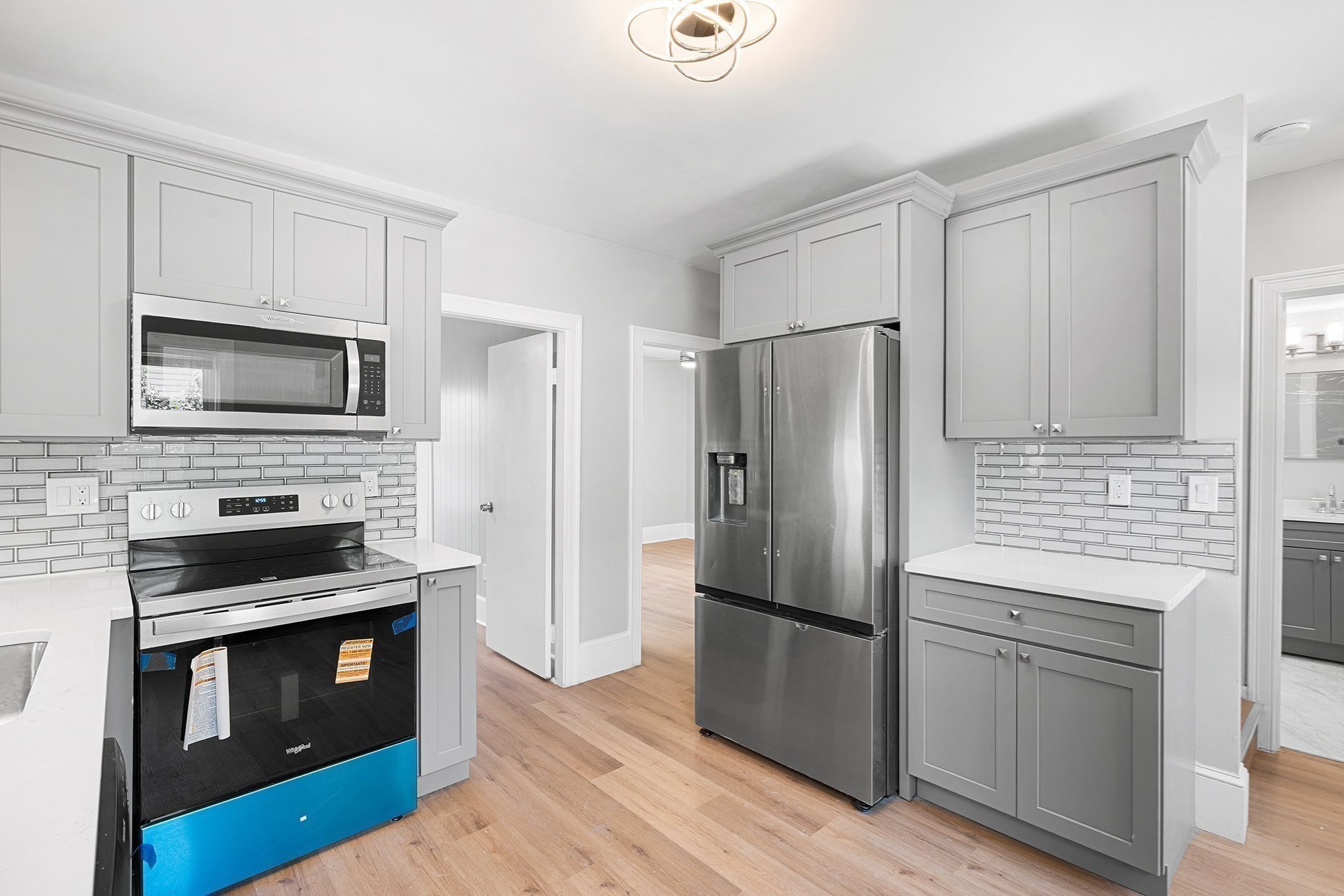 386 Thacher St Property Photo 1
