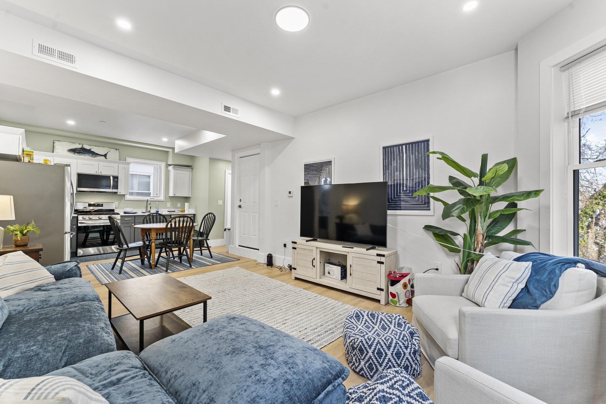 7 Oswald Street # 2 Property Photo 1