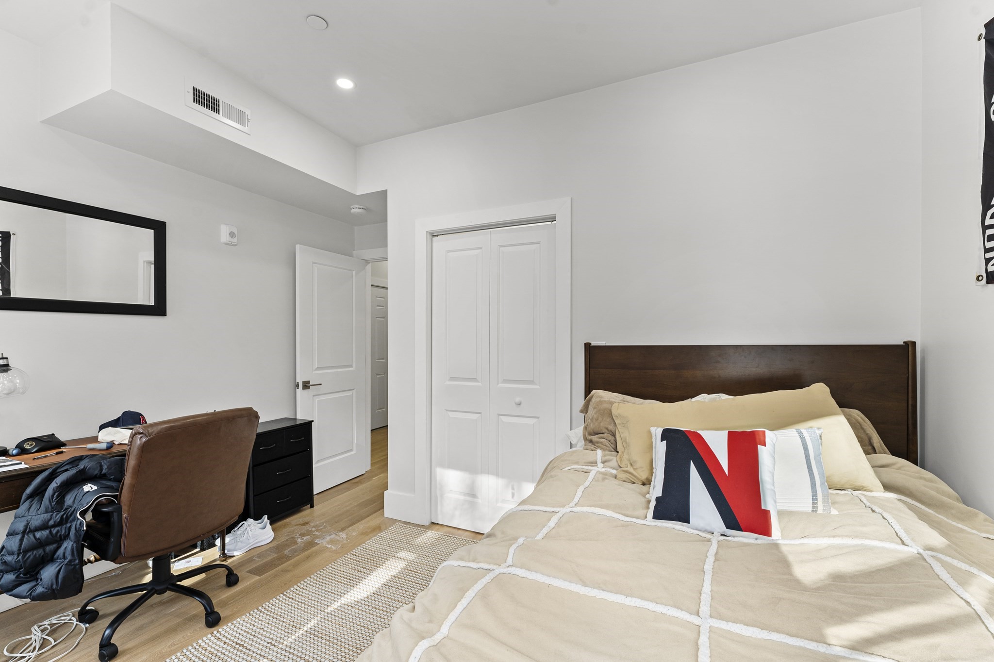 7 Oswald Street # 3 Property Photo 12
