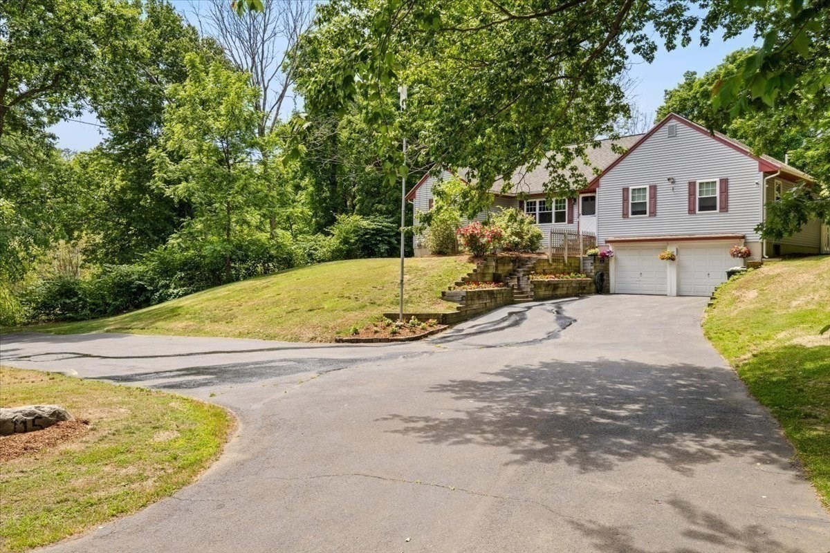 115 Springhill Ave Property Photo 17
