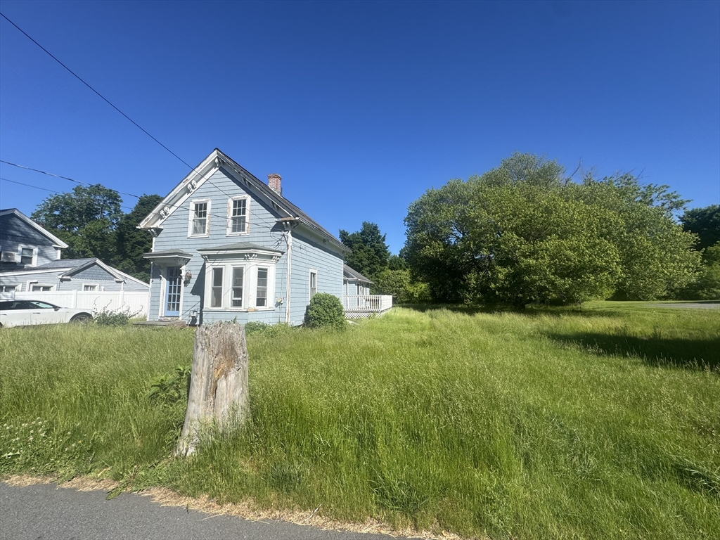 252 Main St Property Photo 1