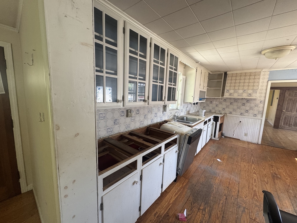 252 Main St Property Photo 31