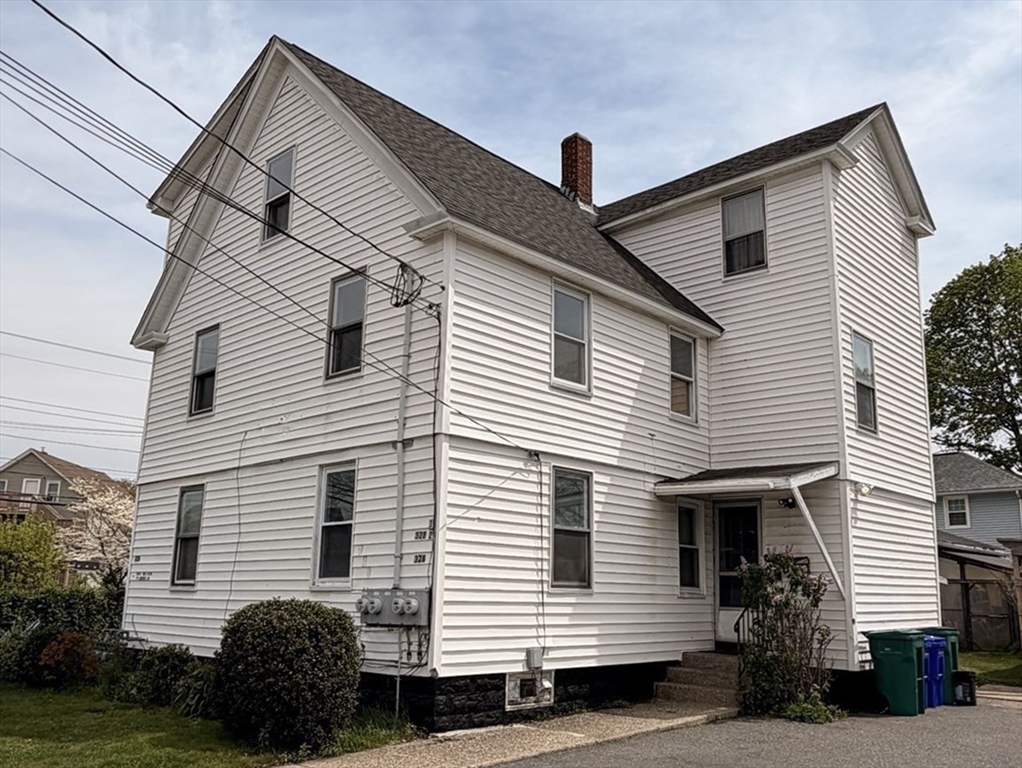 326 Thacher St Property Photo 1
