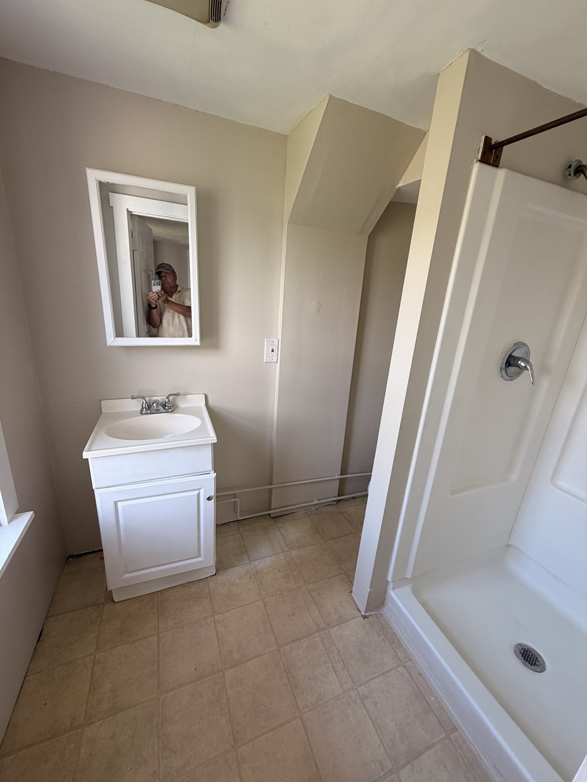 326 Thacher St Property Photo 18