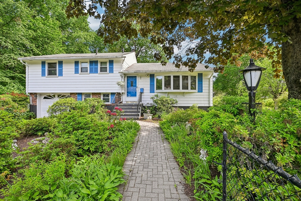 15 Dana Rd Property Photo 1