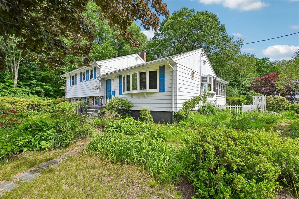 15 Dana Rd Property Photo 3