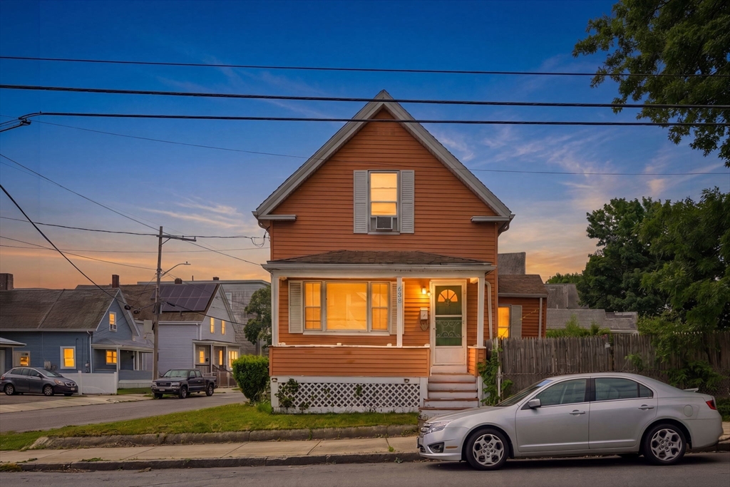 638 Boston St Property Photo 1