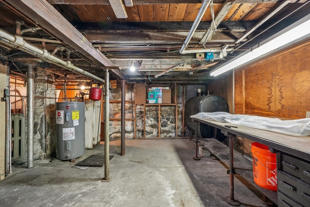 638 Boston St Property Photo 20