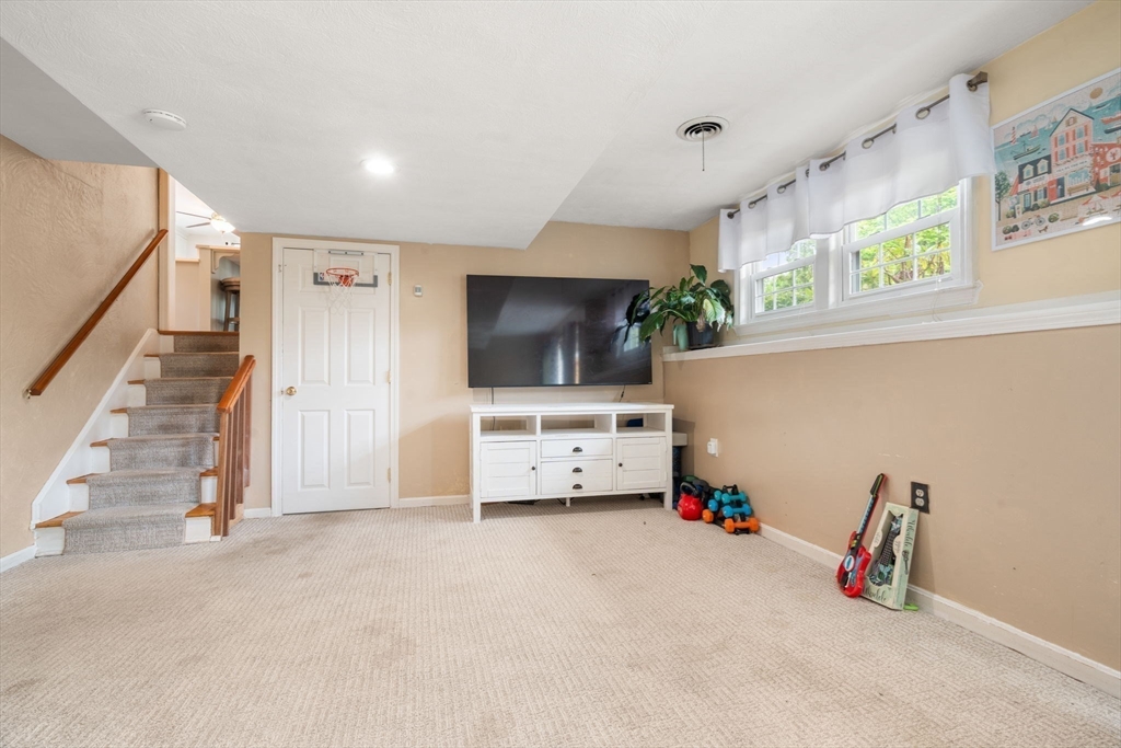 2 Forbes Rd Property Photo 18