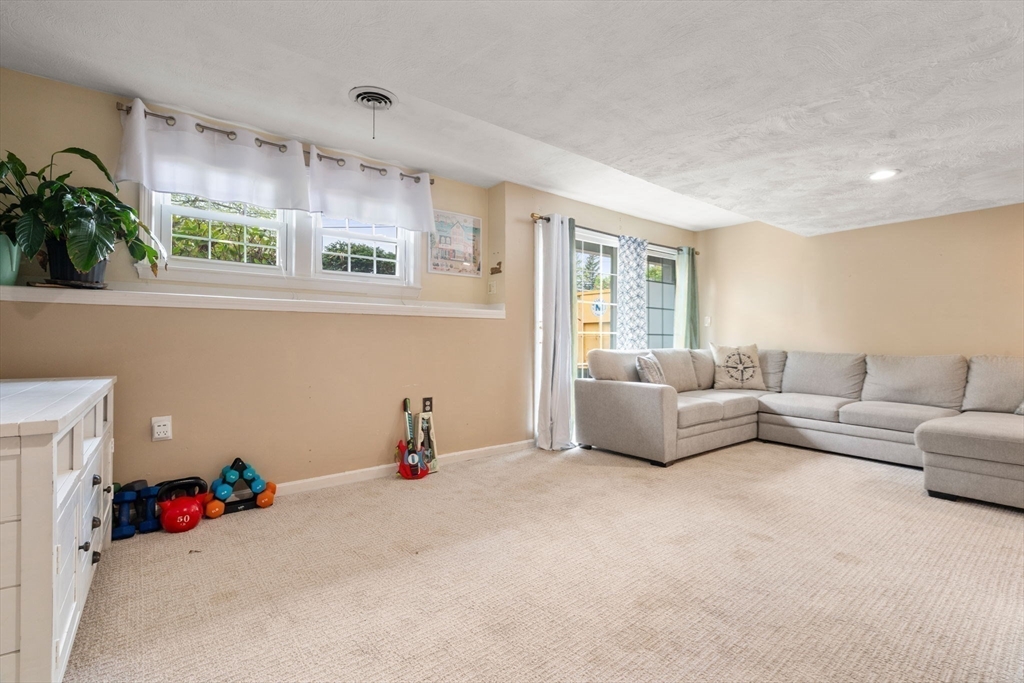 2 Forbes Rd Property Photo 20