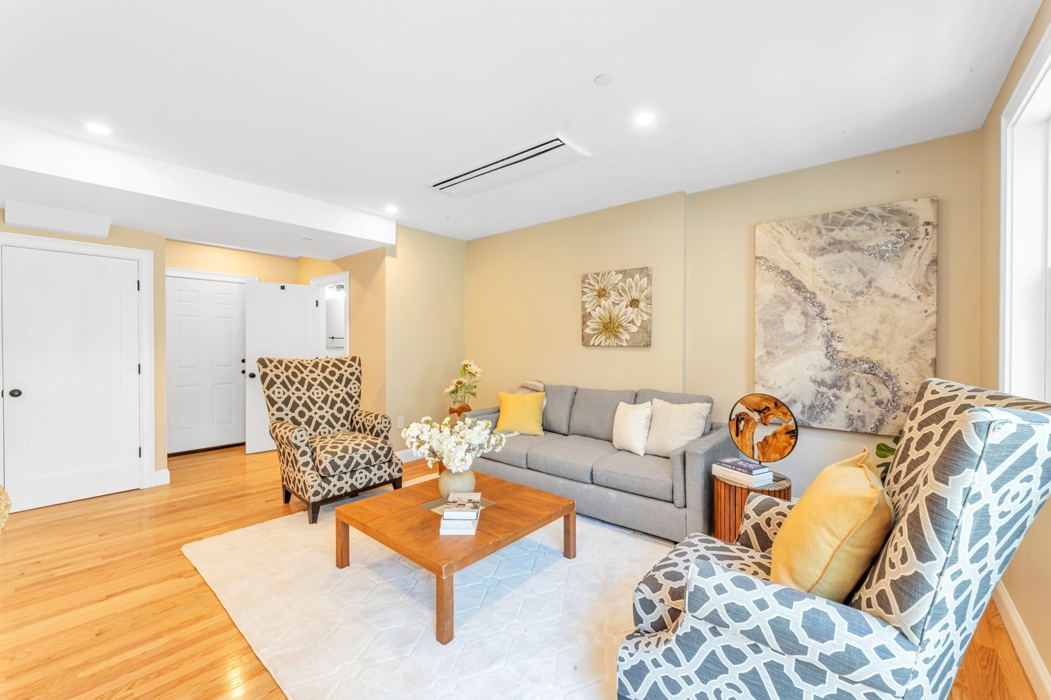 112 Armandine Street # 3 Property Photo 5