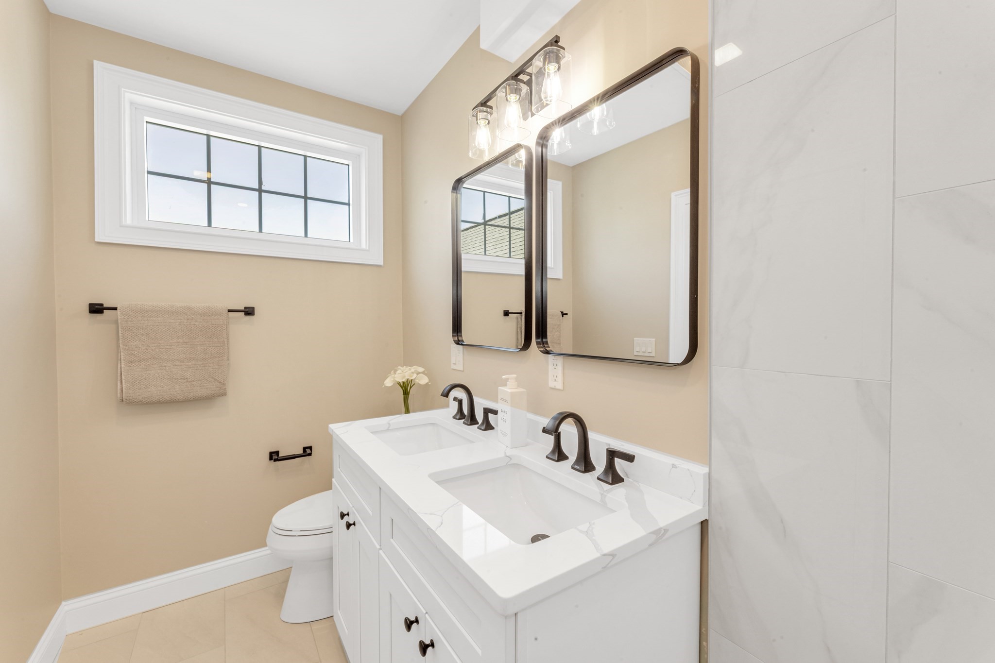112 Armandine Street # 3 Property Photo 16