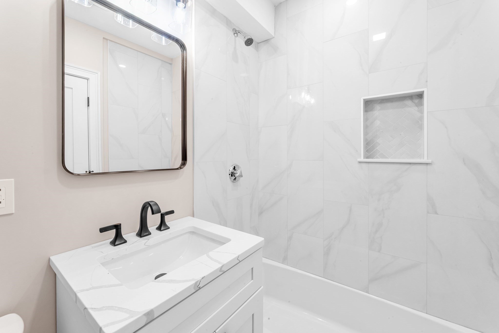 112 Armandine Street # 3 Property Photo 21