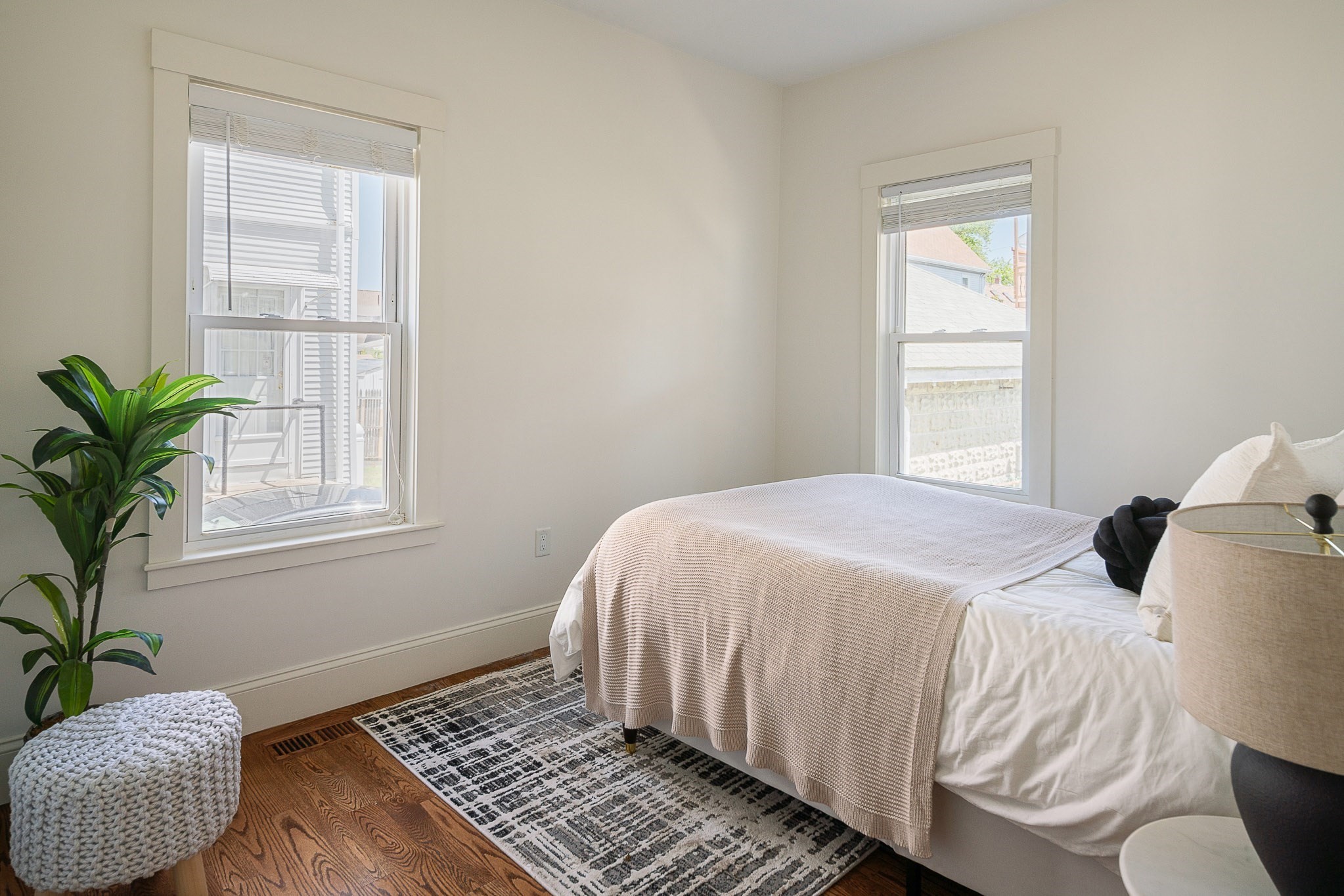 37 Sheridan Ave # 1 Property Photo 11