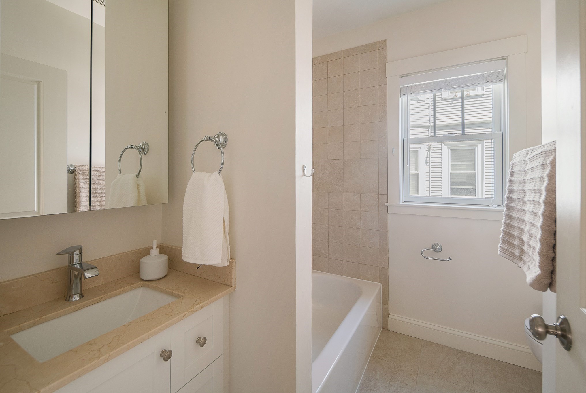 37 Sheridan Ave # 1 Property Photo 13