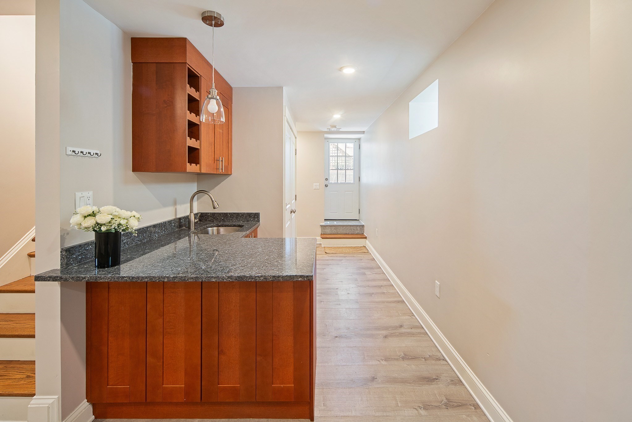 37 Sheridan Ave # 1 Property Photo 17