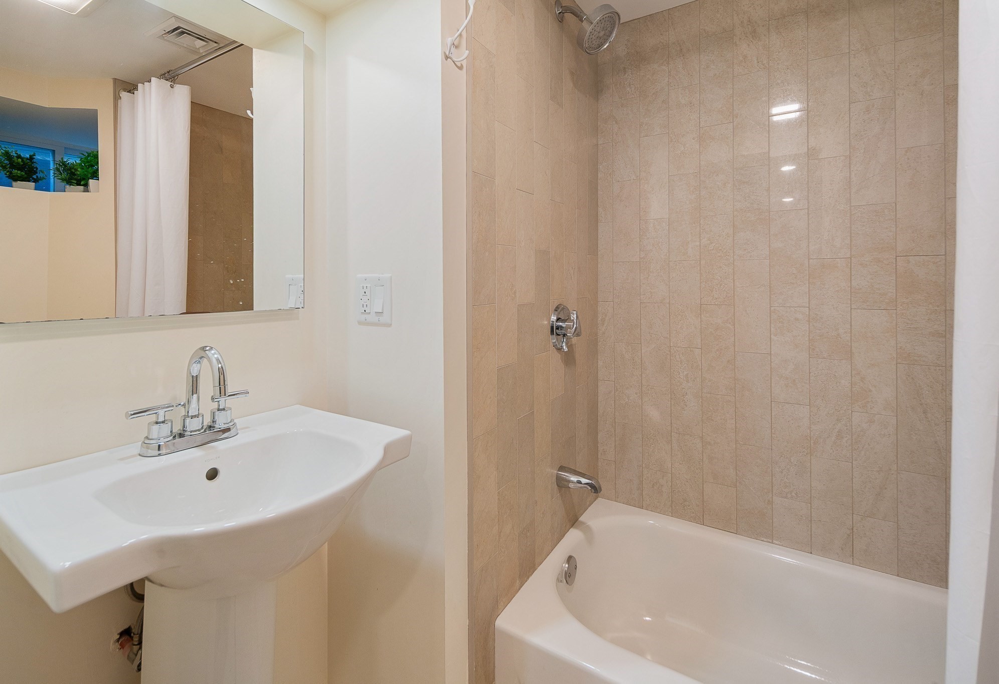 37 Sheridan Ave # 1 Property Photo 19