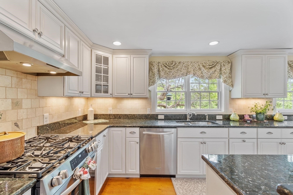 19 Maple Road Property Photo 12