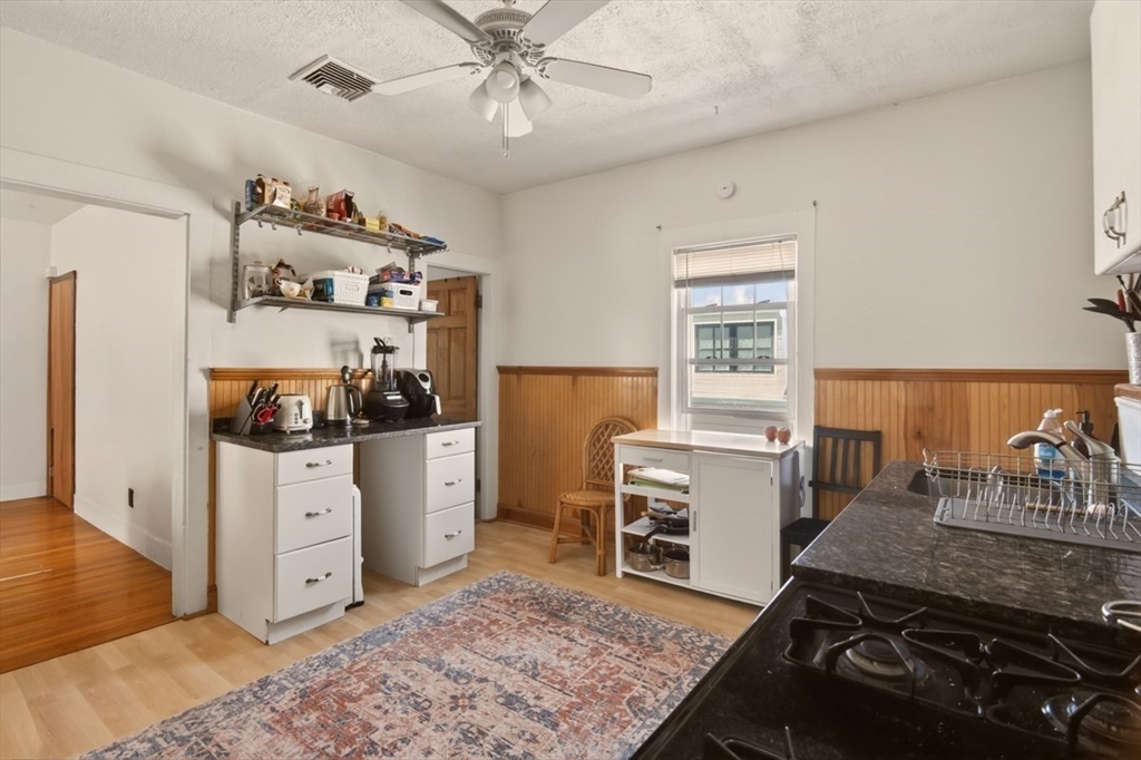 23 Quincy St Property Photo 25