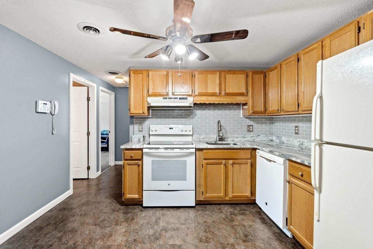 67 Randolph Dr # 67 Property Photo 3