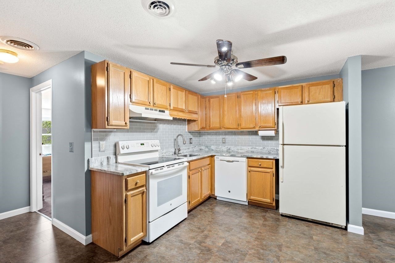 67 Randolph Dr # 67 Property Photo 4