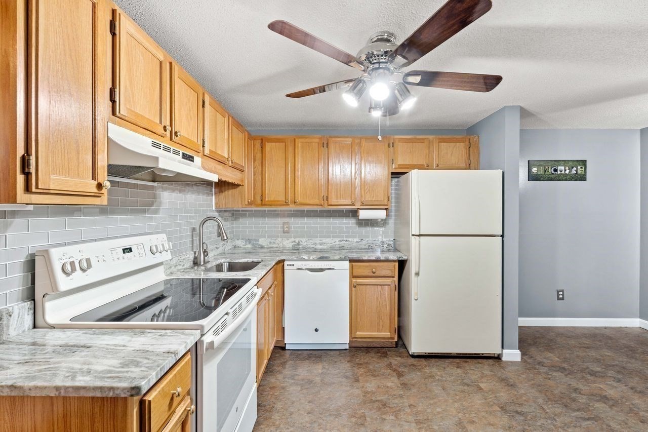 67 Randolph Dr # 67 Property Photo 6