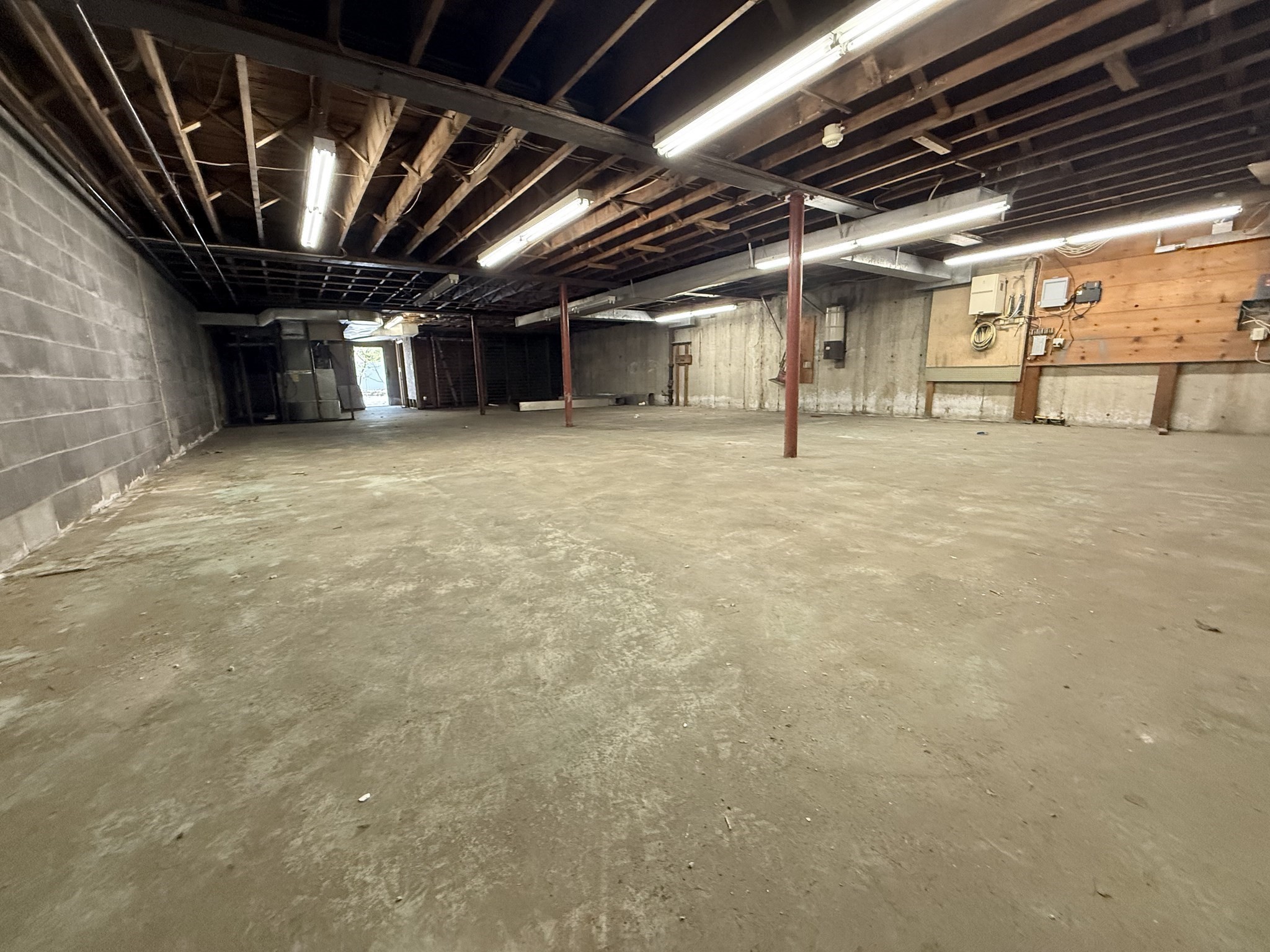 260 Washington St Property Photo 4
