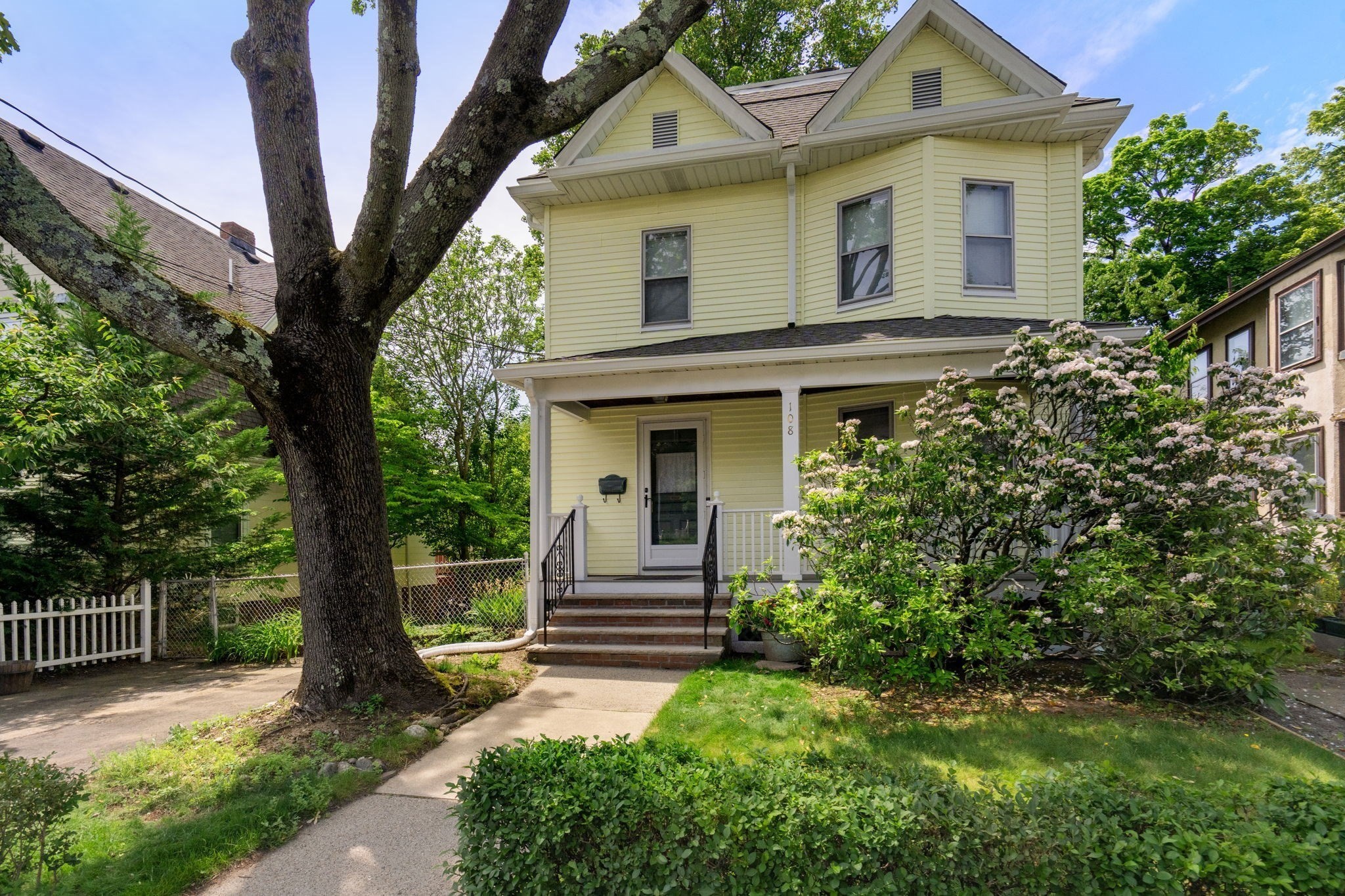 108 Langdon Ave Property Photo 1