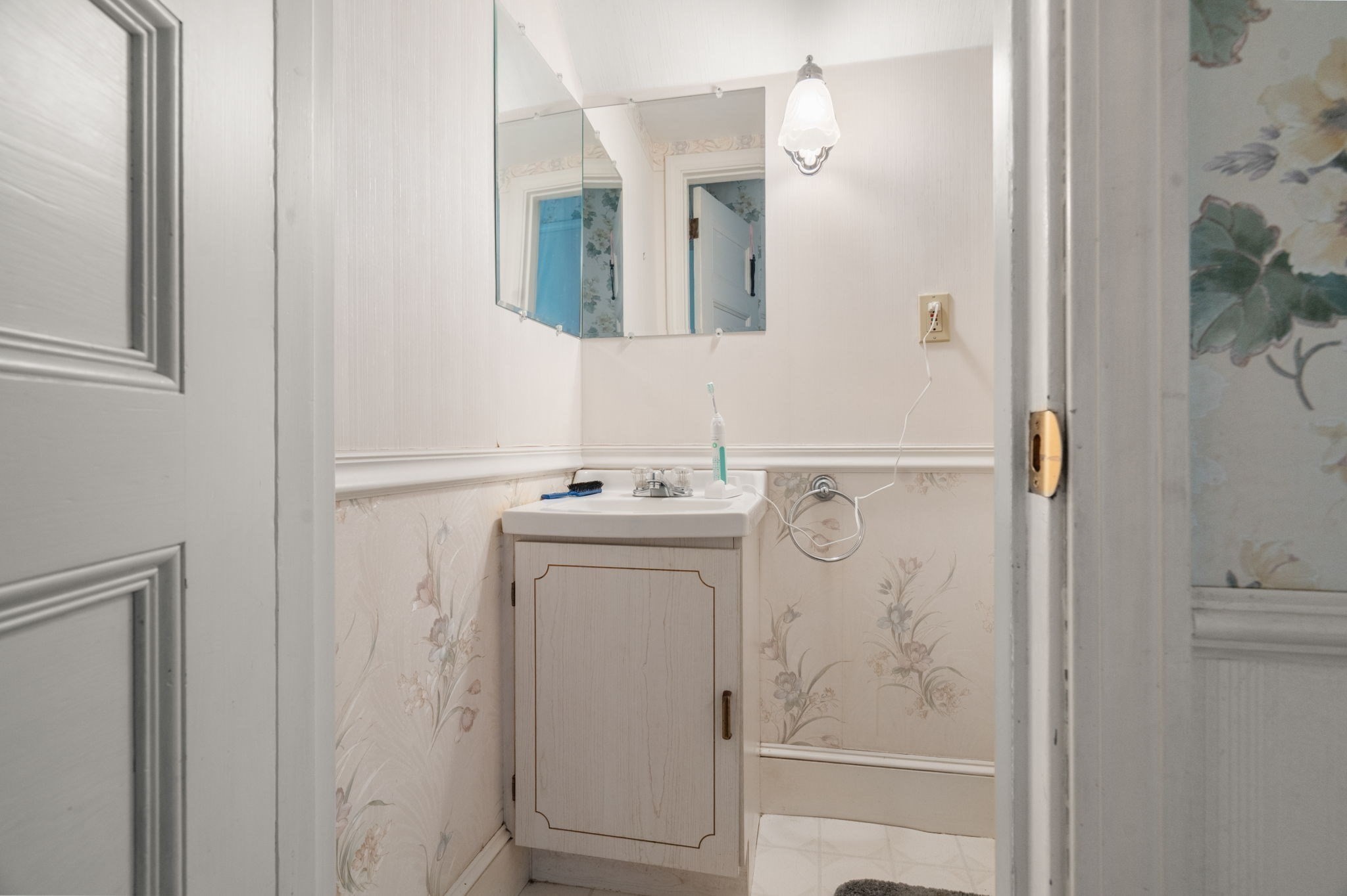 108 Langdon Ave Property Photo 9