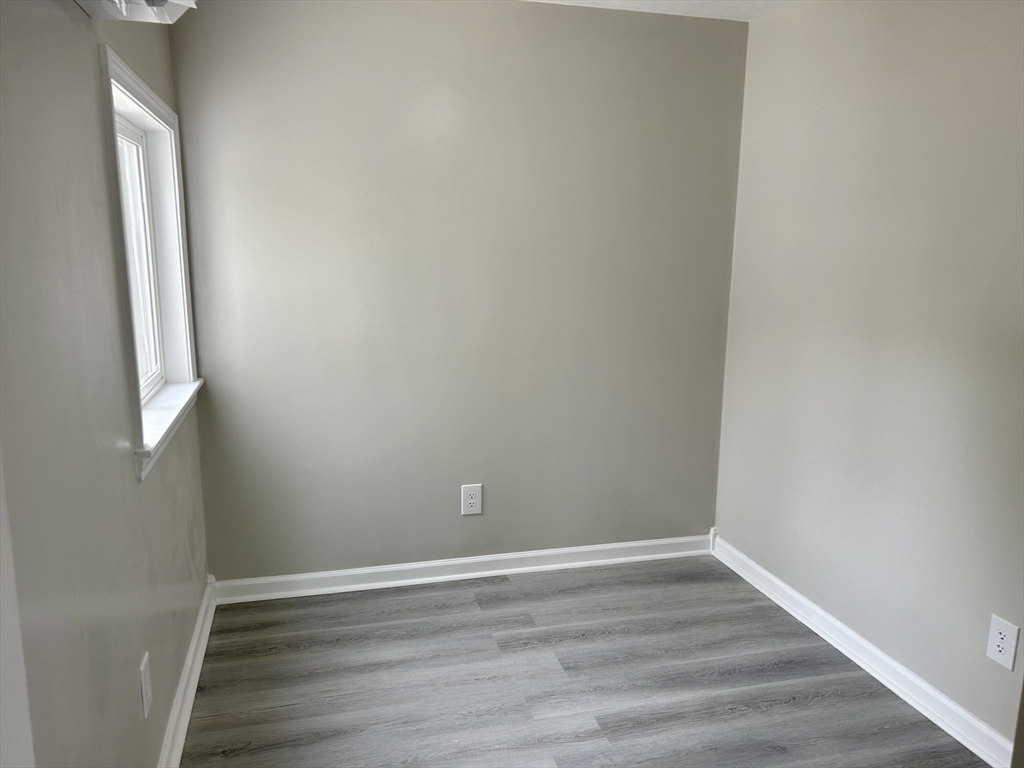 100 Westminster Rd Property Photo 15