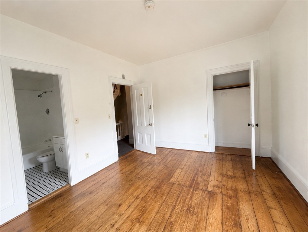 23-25 Inman St Property Photo 18