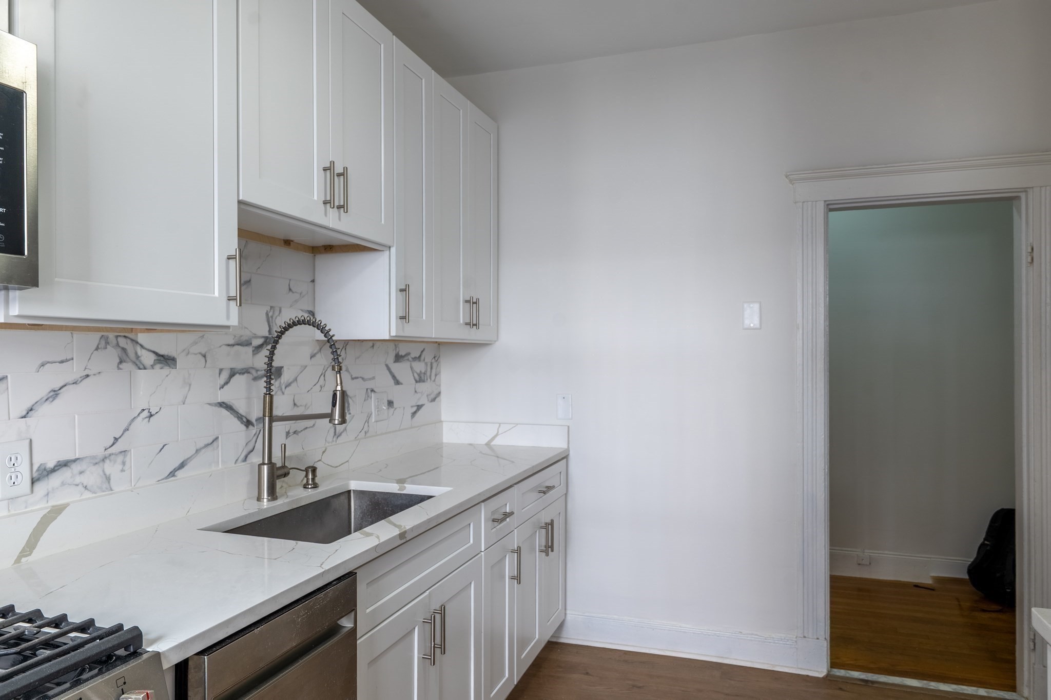 29 Mount Hood Rd # 8 Property Photo 11