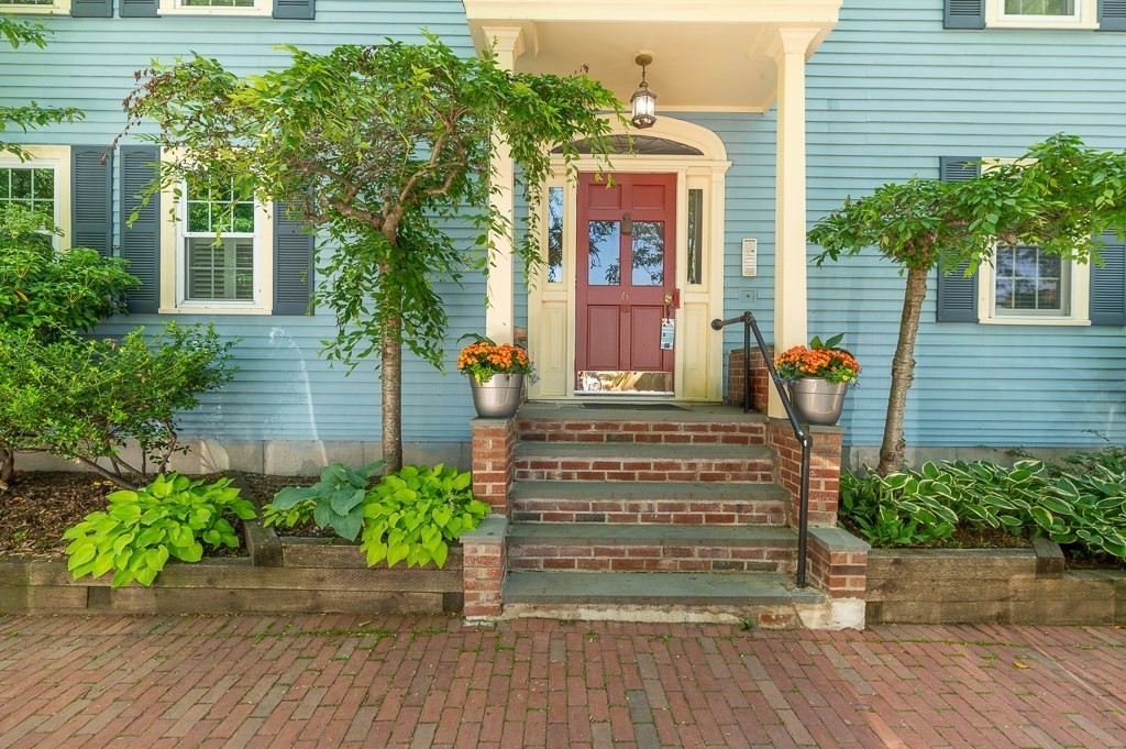 6 Temple Street # 3 Property Photo 17
