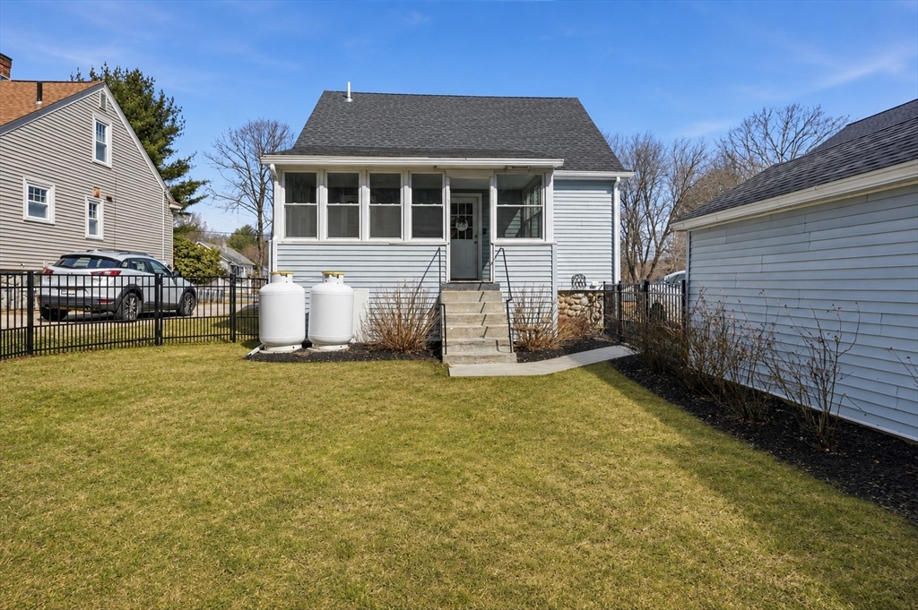 17 Lansing Ave Property Photo 34