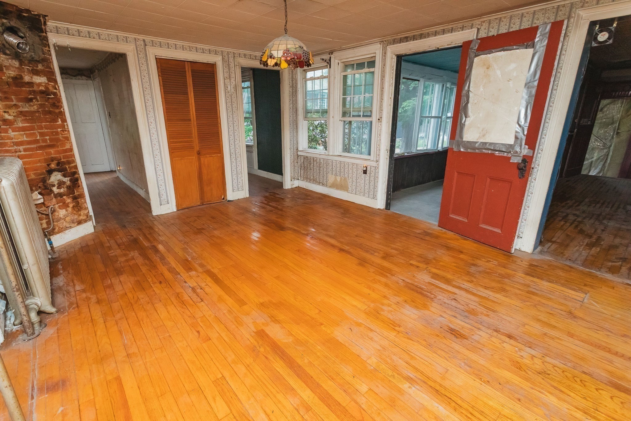 2 Cross Street Property Photo 8