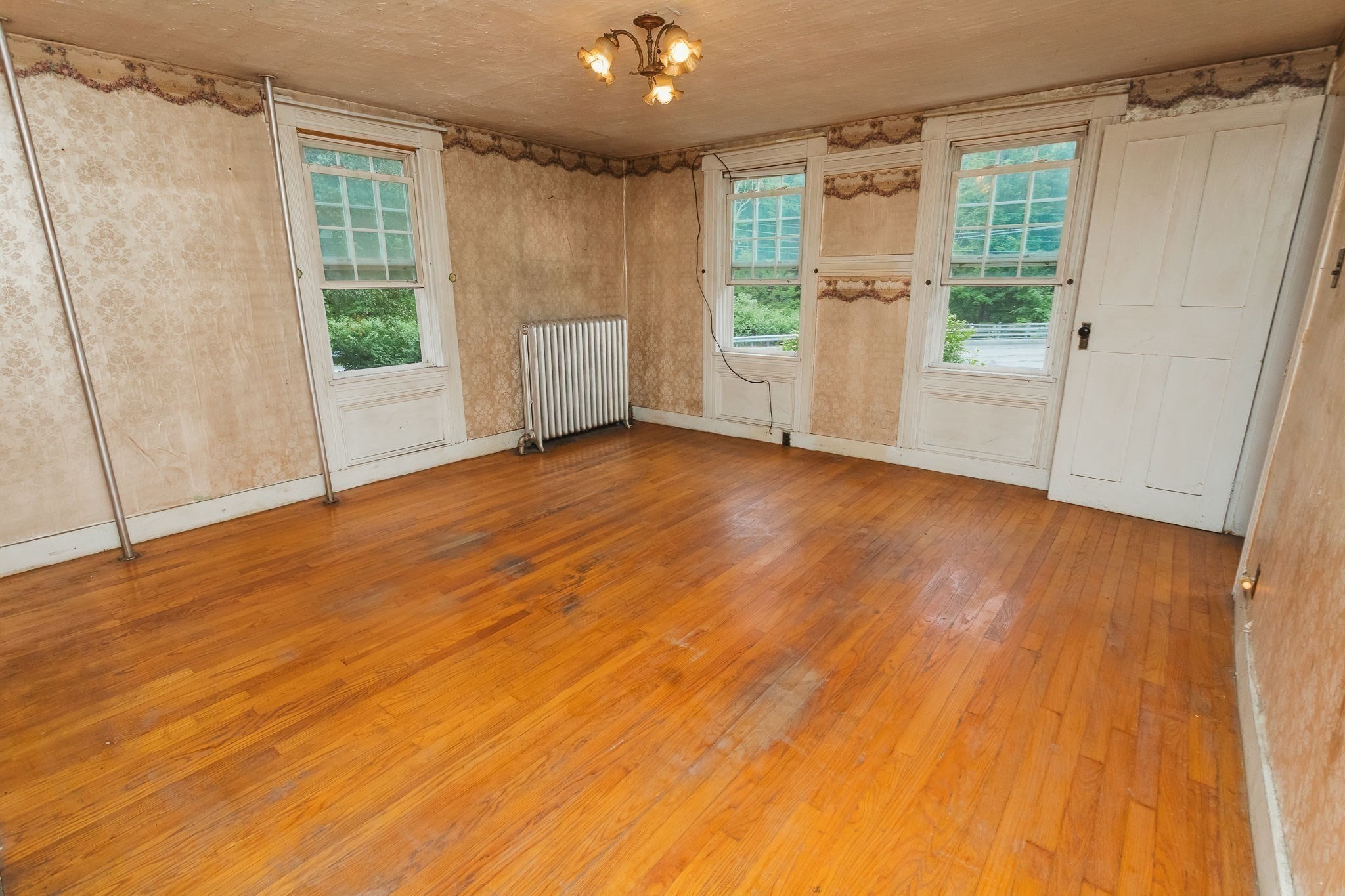 2 Cross Street Property Photo 11